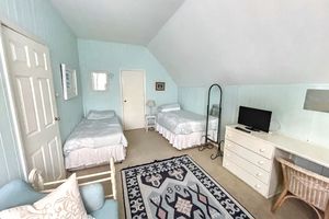 2a Preston Park Avenue